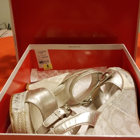 Coach platinum wedge - Picture 3 of 3